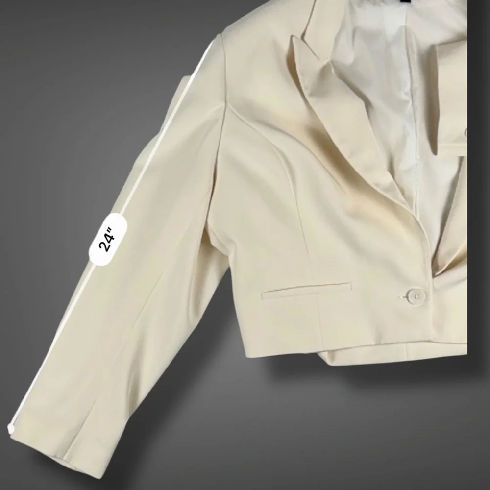 Express Women’s Ivory Cropped Blazer Tailored One Button Jacket Size XL